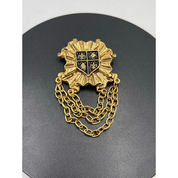 Vintage Unsigned Brushed Gold Tone Sheild Enamel Dangle Regal Chain
Brooch - Picture 7 of 7